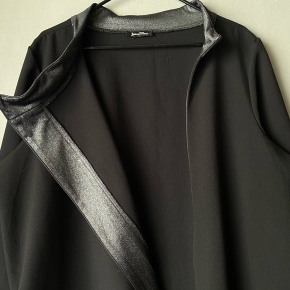 JEUNE MERE sz XL zip metallic cloak - Picture 9 of 12
